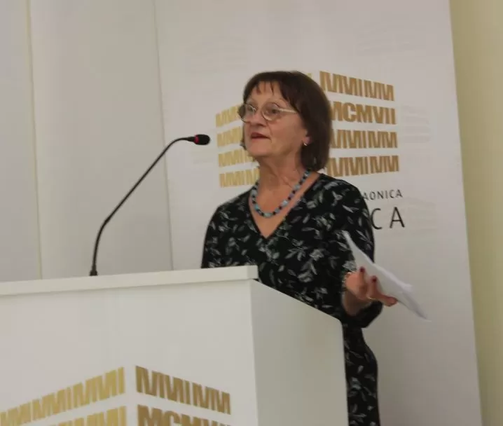 POETSKA VEČER: Predstavljena prva zbirka pjesama Kate Tutić „Divlja rijeka života“