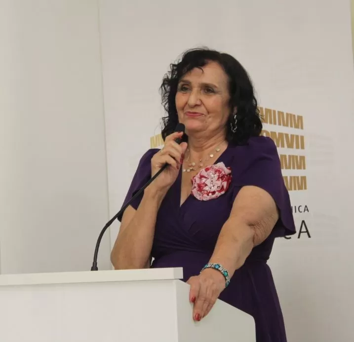 POETSKA VEČER: Predstavljena prva zbirka pjesama Kate Tutić „Divlja rijeka života“
