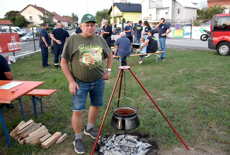 Požežanin Branko Radovanović skuhao najbolji fiš u Jakšiću