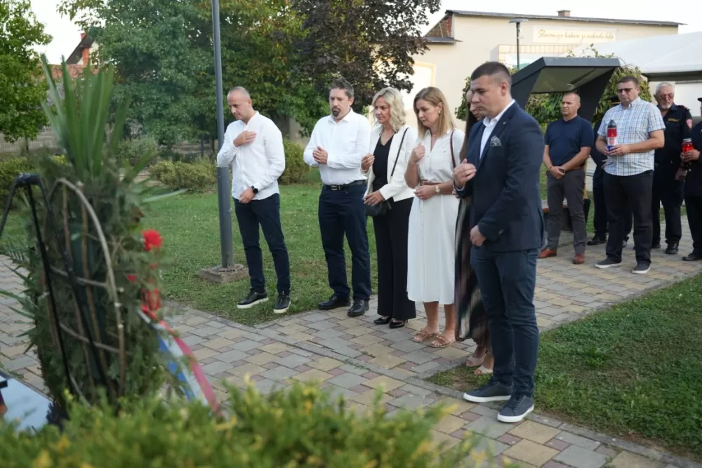 SB Online | (FOTOGALERIJA) Proslavljen Dan općine Brodski Stupnik uz euharistijsko slavlje, polaganje vijenaca u čast poginulih branitelja i Svečanu sjednicu Općinskog vijeća 