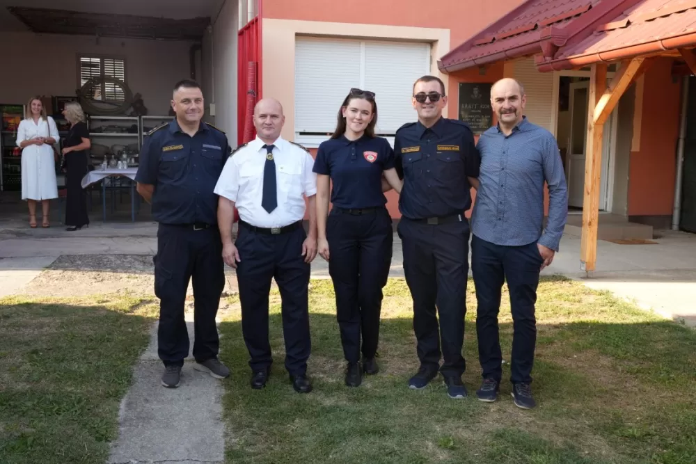 (FOTOGALERIJA) Proslavljen Dan općine Brodski Stupnik uz euharistijsko slavlje, polaganje vijenaca u čast poginulih branitelja i Svečanu sjednicu Općinskog vijeća 