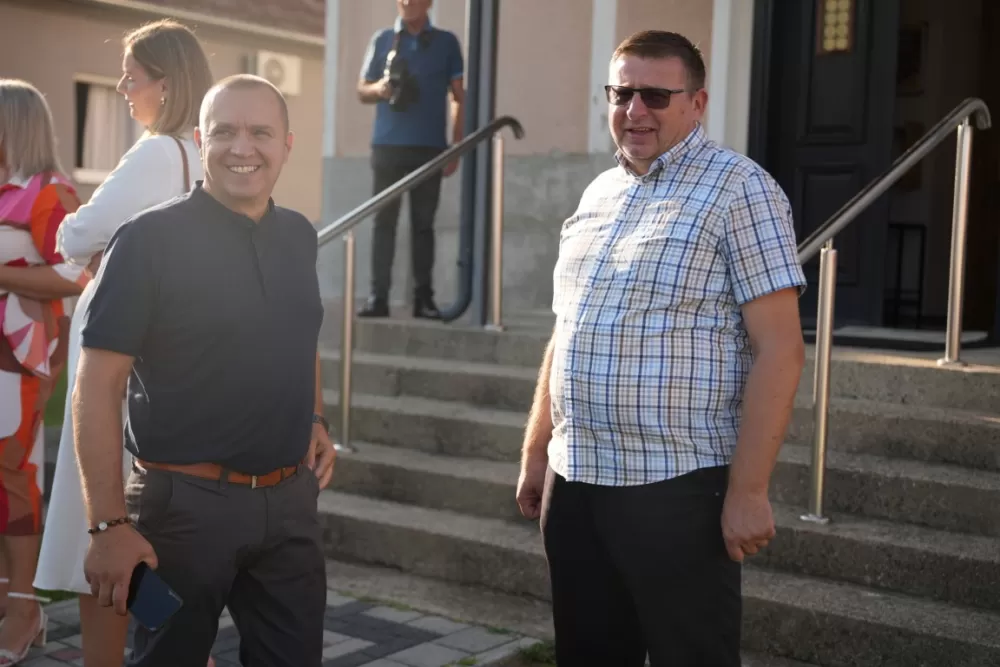 (FOTOGALERIJA) Proslavljen Dan općine Brodski Stupnik uz euharistijsko slavlje, polaganje vijenaca u čast poginulih branitelja i Svečanu sjednicu Općinskog vijeća 