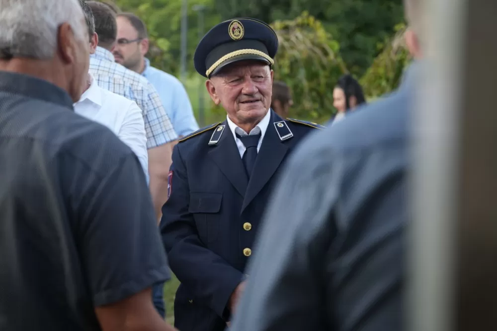 (FOTOGALERIJA) Proslavljen Dan općine Brodski Stupnik uz euharistijsko slavlje, polaganje vijenaca u čast poginulih branitelja i Svečanu sjednicu Općinskog vijeća 