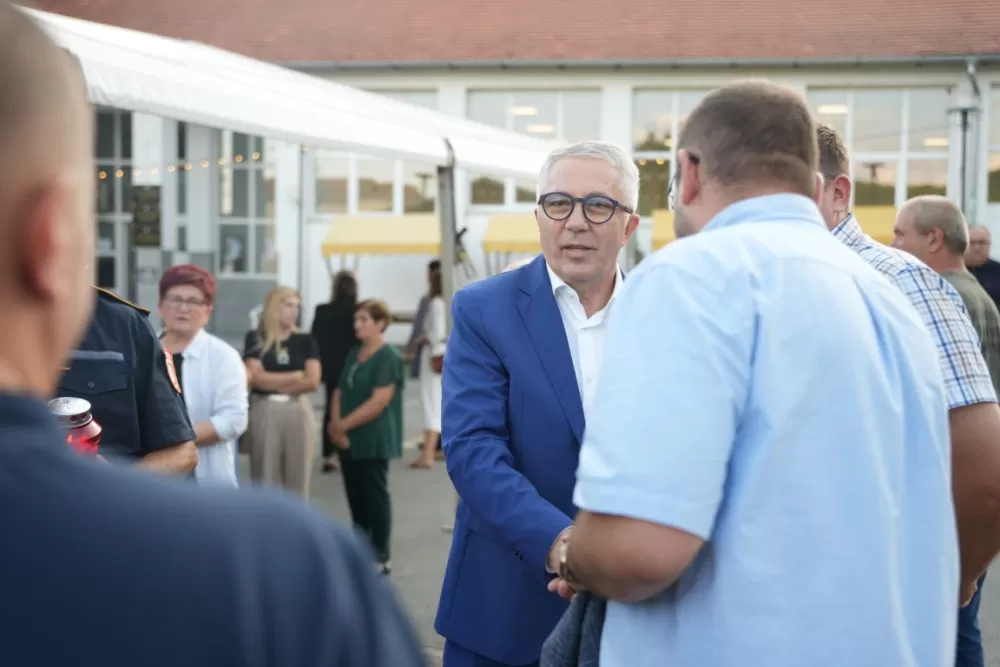 (FOTOGALERIJA) Proslavljen Dan općine Brodski Stupnik uz euharistijsko slavlje, polaganje vijenaca u čast poginulih branitelja i Svečanu sjednicu Općinskog vijeća 