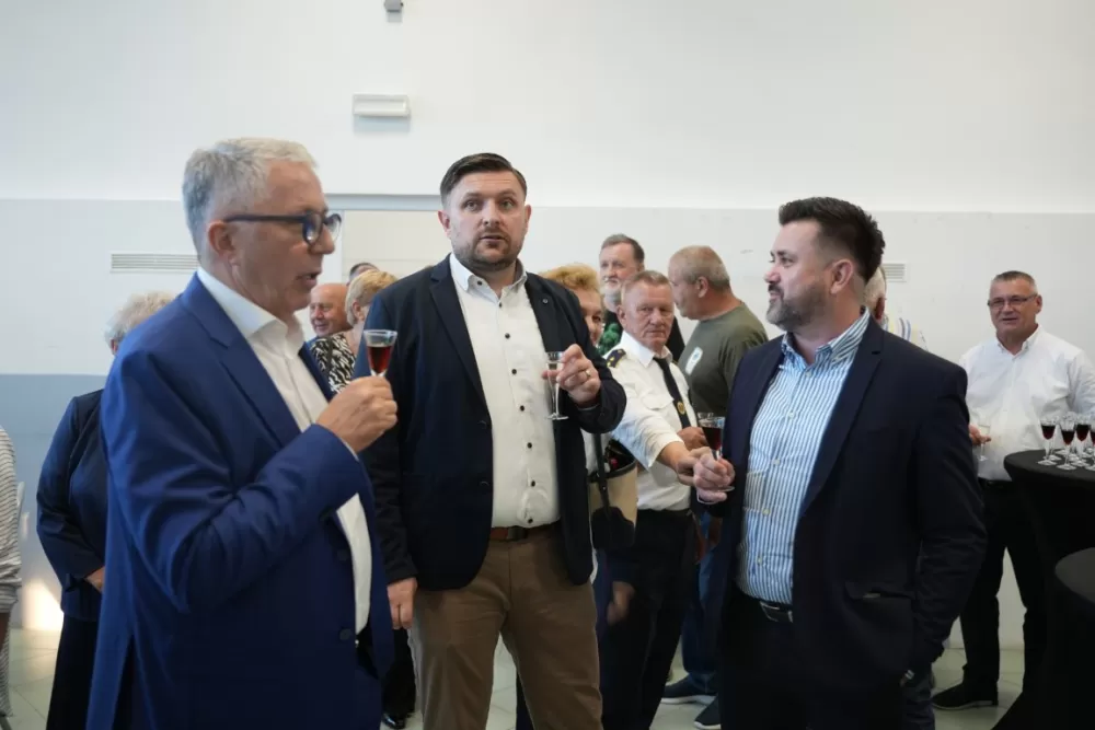 (FOTOGALERIJA) Proslavljen Dan općine Brodski Stupnik uz euharistijsko slavlje, polaganje vijenaca u čast poginulih branitelja i Svečanu sjednicu Općinskog vijeća 