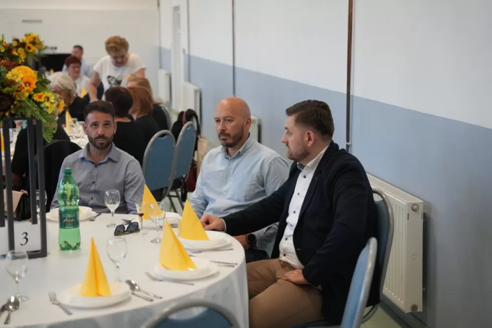 (FOTOGALERIJA) Proslavljen Dan općine Brodski Stupnik uz euharistijsko slavlje, polaganje vijenaca u čast poginulih branitelja i Svečanu sjednicu Općinskog vijeća 