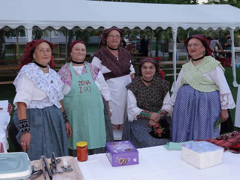Snaše spretnim nogama gazile grožđe: Manifestacija koja gotovo četiri desetljeća uspješno spaja kulturu, tradiciju, enologiju i gastronomiju