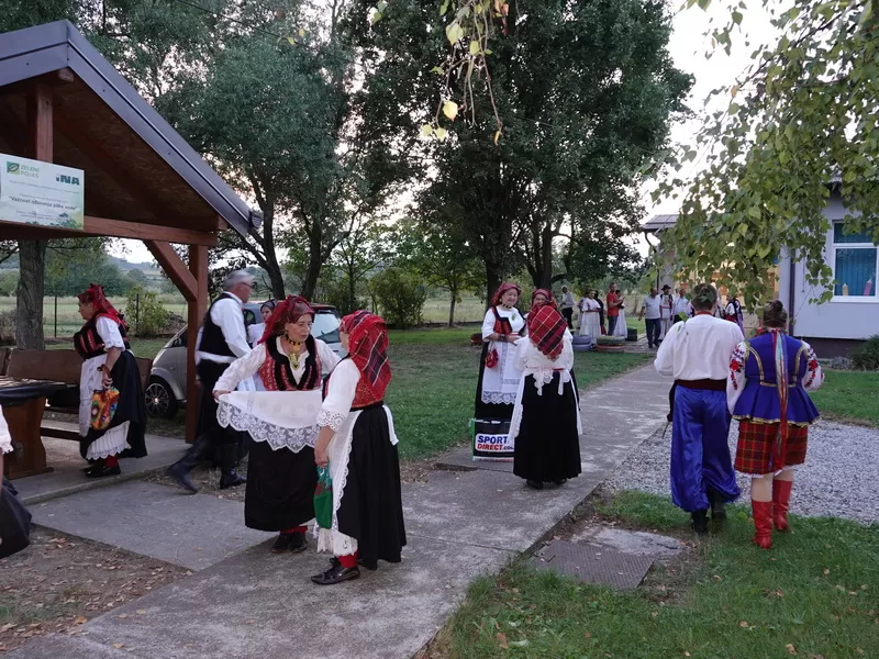 Snaše spretnim nogama gazile grožđe: Manifestacija koja gotovo četiri desetljeća uspješno spaja kulturu, tradiciju, enologiju i gastronomiju