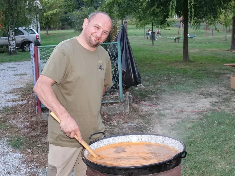 Snaše spretnim nogama gazile grožđe: Manifestacija koja gotovo četiri desetljeća uspješno spaja kulturu, tradiciju, enologiju i gastronomiju