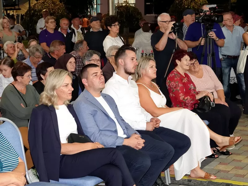 Snaše spretnim nogama gazile grožđe: Manifestacija koja gotovo četiri desetljeća uspješno spaja kulturu, tradiciju, enologiju i gastronomiju