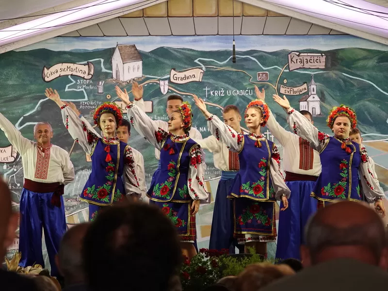 Snaše spretnim nogama gazile grožđe: Manifestacija koja gotovo četiri desetljeća uspješno spaja kulturu, tradiciju, enologiju i gastronomiju