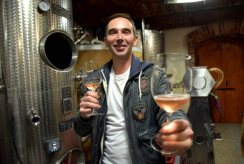 U prigodi Martinja uz domaće i brojni ljubitelji vina iz inozemstva u podrumima kutjevačkih vinara [FOTO]