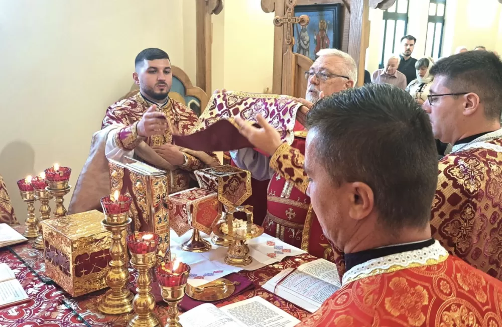 Proslavljen blagdan Uzvišenja svetog Križa u Sl. Brodu