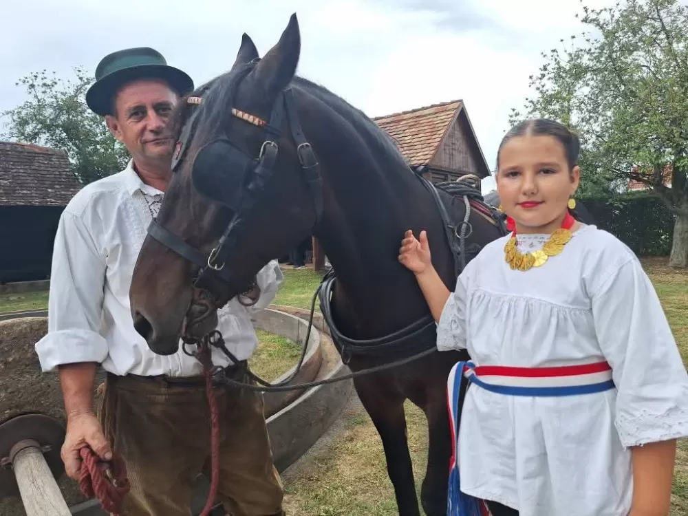 [FOTOGALERIJA] Sve onako kako se to nekad radilo: 44. Ižmača u Beravcima