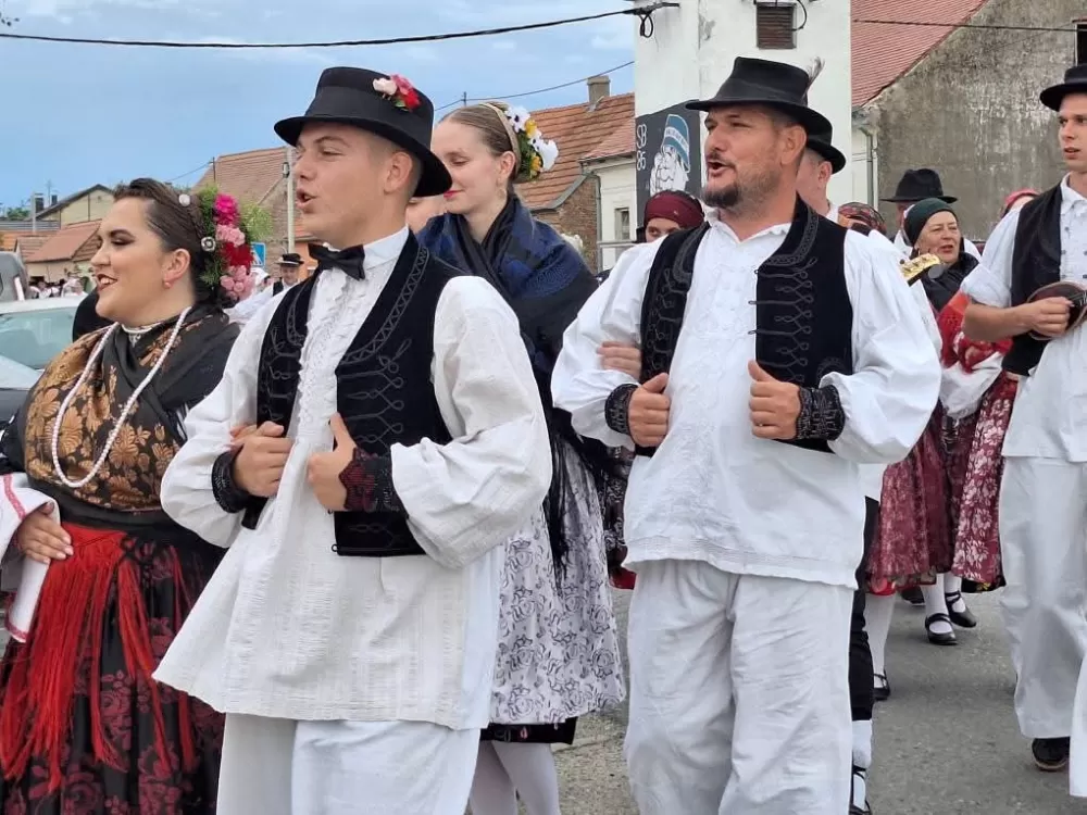 [FOTOGALERIJA] Sve onako kako se to nekad radilo: 44. Ižmača u Beravcima