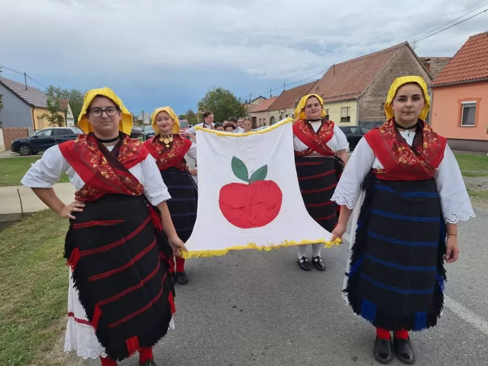 [FOTOGALERIJA] Sve onako kako se to nekad radilo: 44. Ižmača u Beravcima