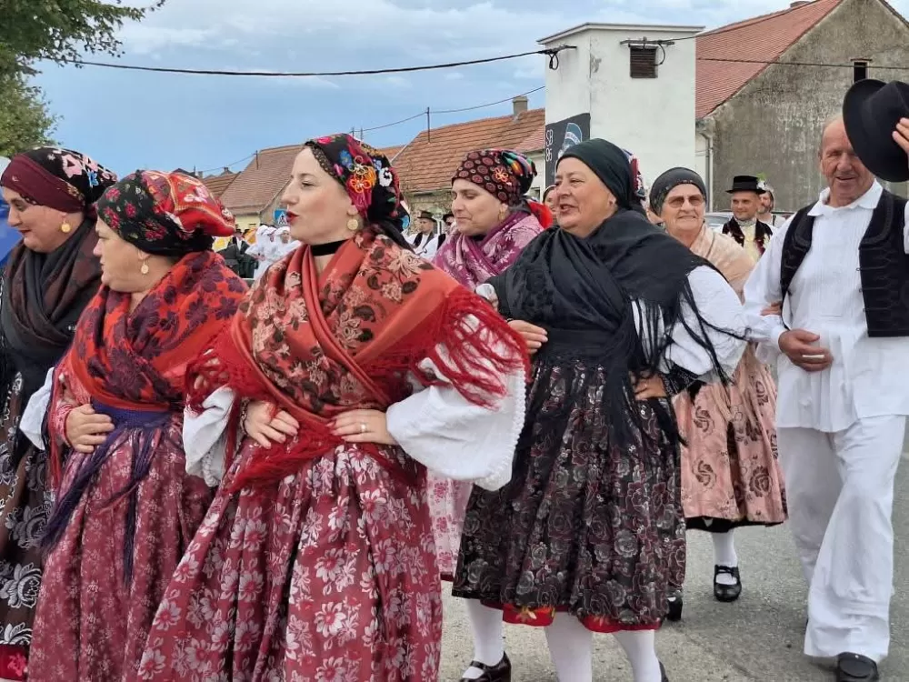 [FOTOGALERIJA] Sve onako kako se to nekad radilo: 44. Ižmača u Beravcima