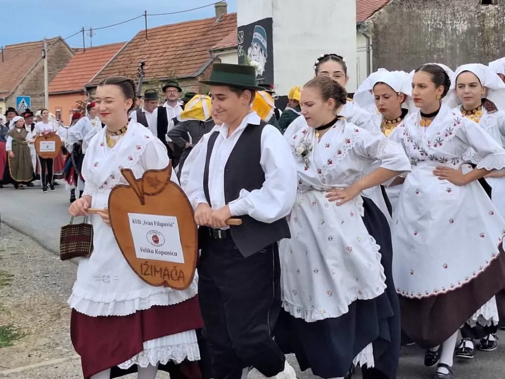 [FOTOGALERIJA] Sve onako kako se to nekad radilo: 44. Ižmača u Beravcima
