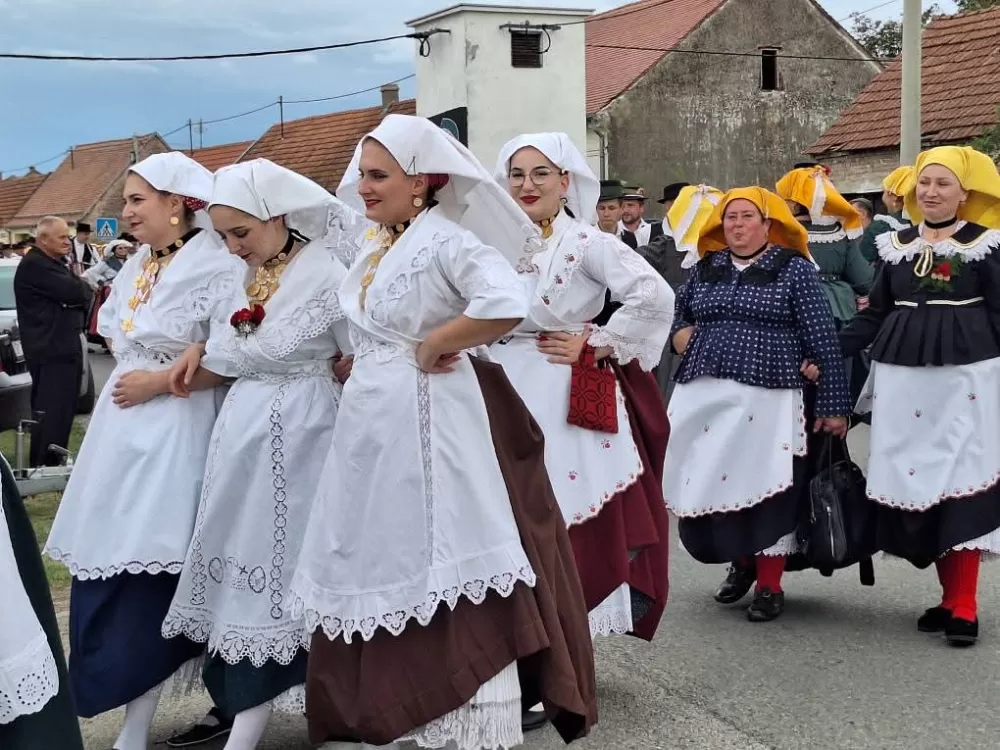 [FOTOGALERIJA] Sve onako kako se to nekad radilo: 44. Ižmača u Beravcima