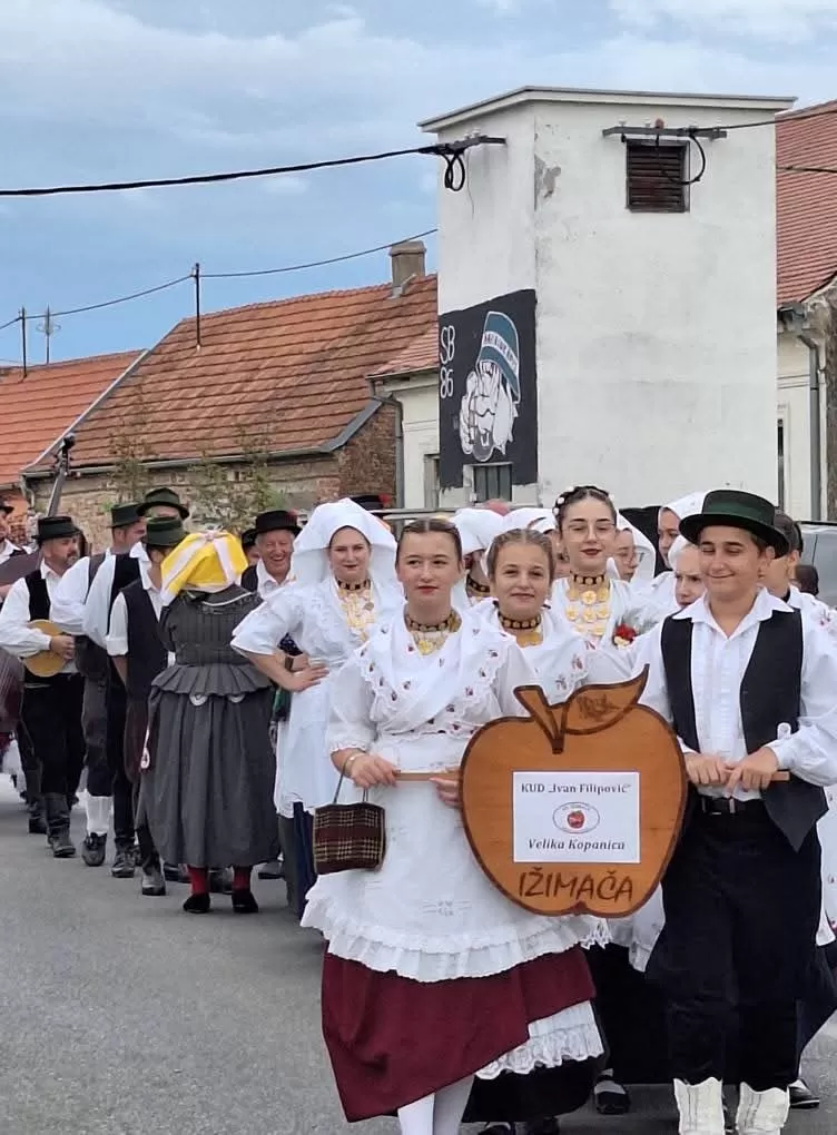 [FOTOGALERIJA] Sve onako kako se to nekad radilo: 44. Ižmača u Beravcima
