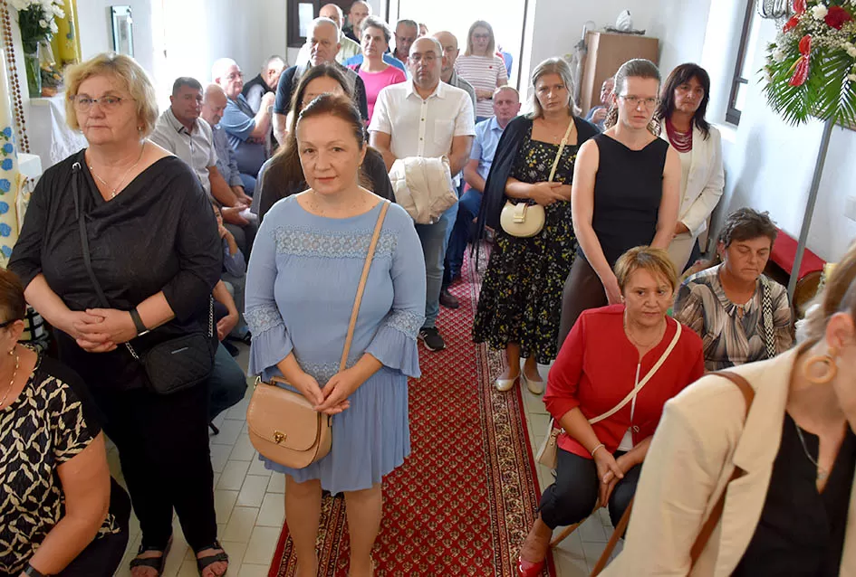 (FOTO) Velika svečanost u Alilovcima: Proslavljena 100. obljetnica kapelice Blažene Djevice Marije