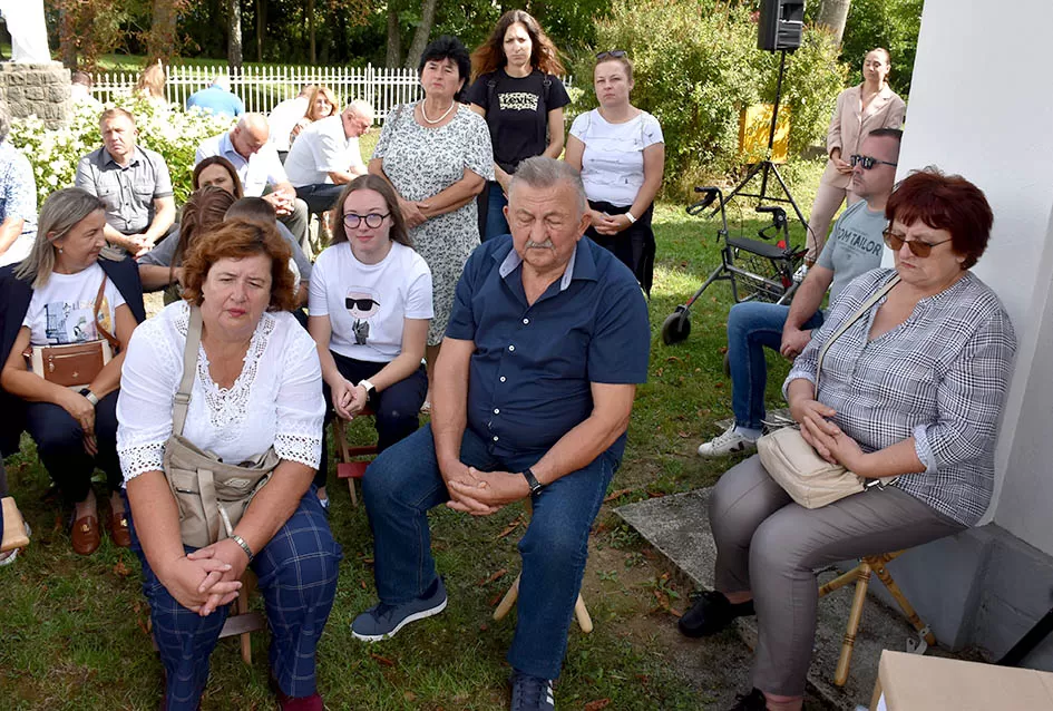 (FOTO) Velika svečanost u Alilovcima: Proslavljena 100. obljetnica kapelice Blažene Djevice Marije
