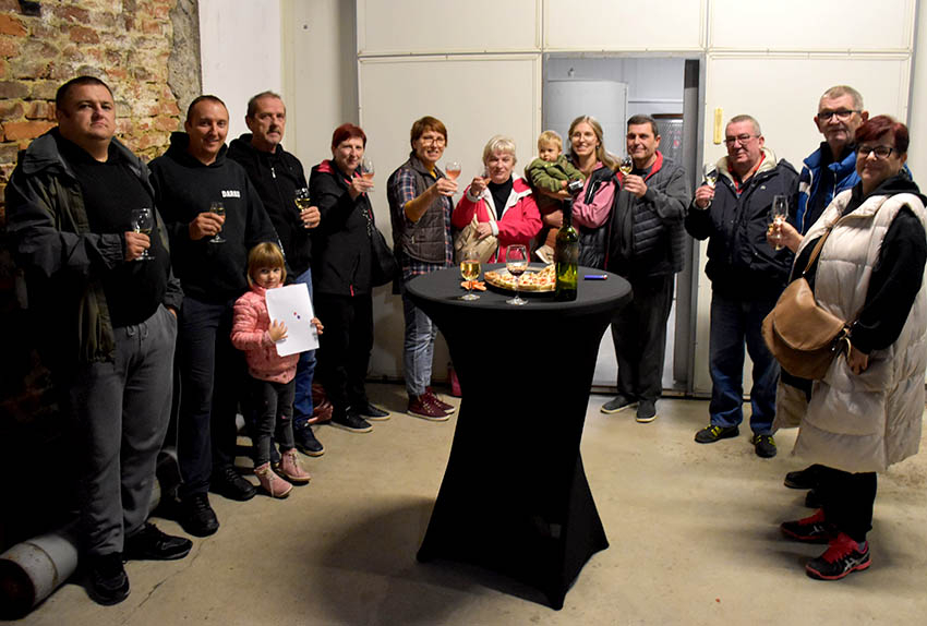 U prigodi Martinja uz domaće i brojni ljubitelji vina iz inozemstva u podrumima kutjevačkih vinara [FOTO]