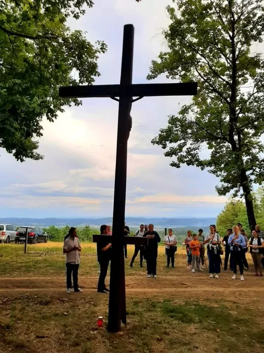 KRIŽNI PUT POŽEŠKA KOPRIVNICA-KLIKUN: Tradicionalno hodočašče predvodio pleternički župnik Dragan Hrgić 