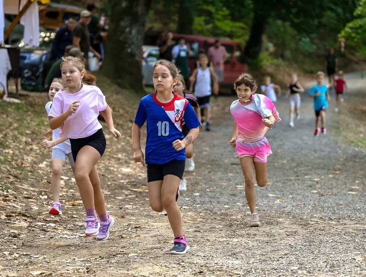 Četvrta manifestacija „Sovsko  trail 2025“ okupila stotinjak trkača iz Hrvatske, Bosne i Hecegovine i Mađarske