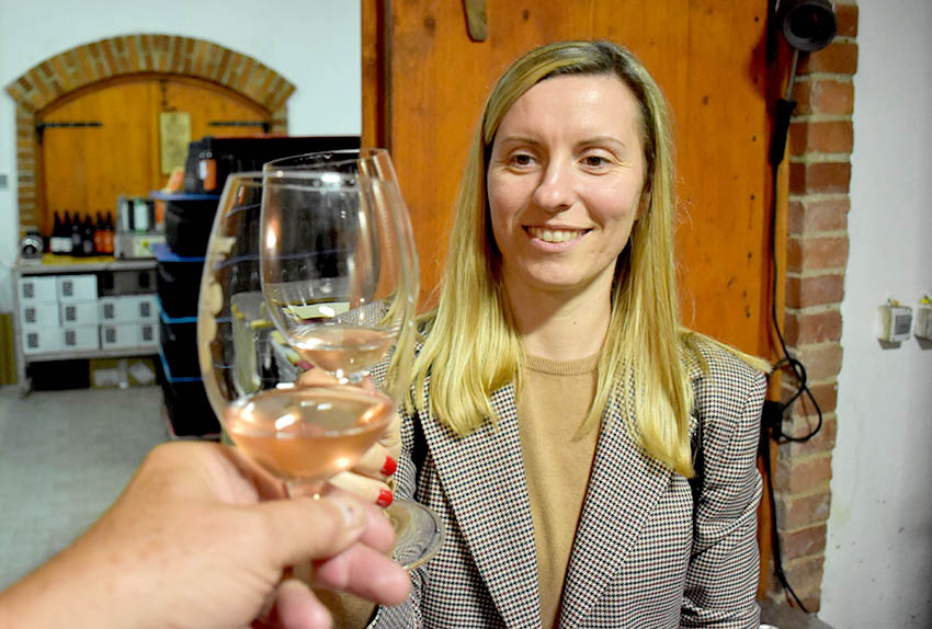 U prigodi Martinja uz domaće i brojni ljubitelji vina iz inozemstva u podrumima kutjevačkih vinara [FOTO]