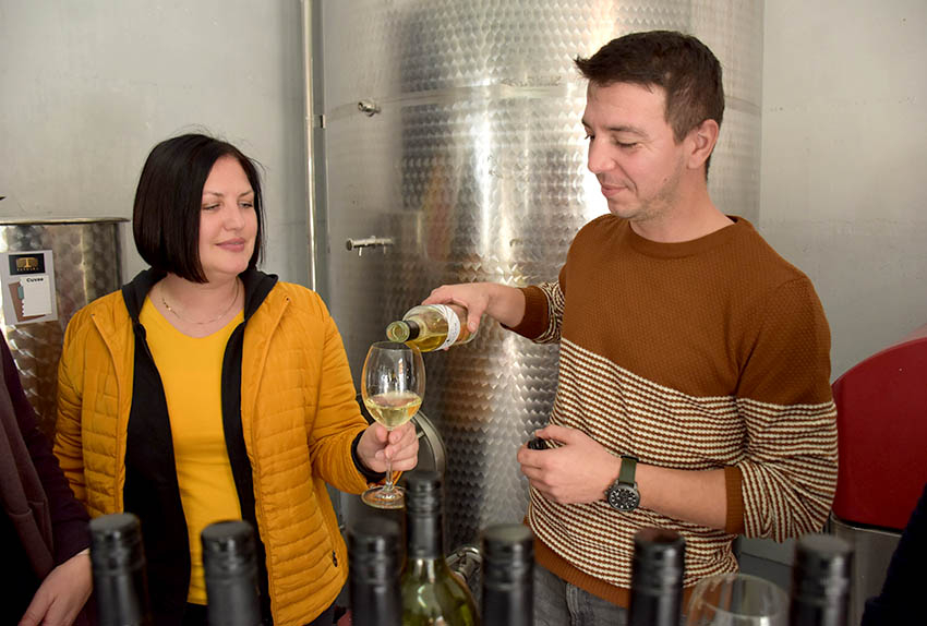 U prigodi Martinja uz domaće i brojni ljubitelji vina iz inozemstva u podrumima kutjevačkih vinara [FOTO]