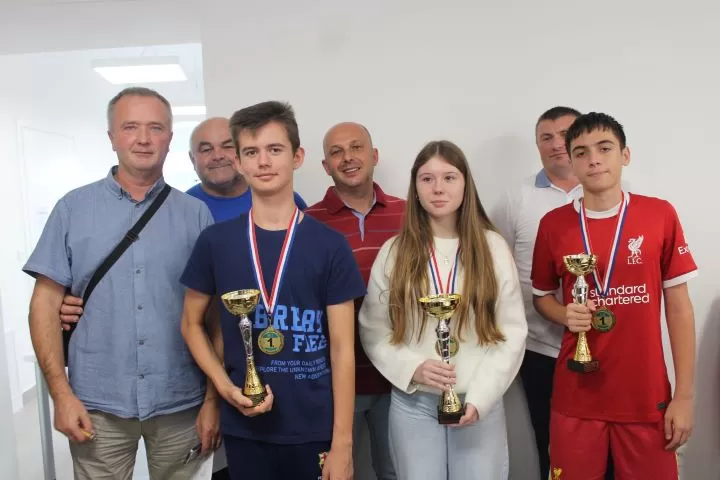 ŠAHOVSKI TURNIR U BRESTOVCU: Pobjednik drugokategornik Pero Antolović iz Ivankova