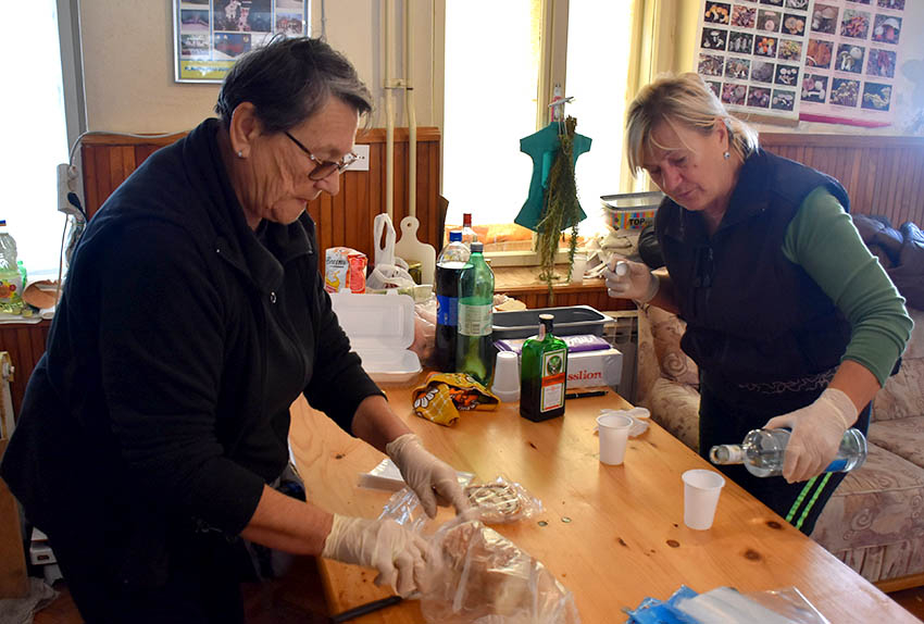 Pripremili 55 kilograma slanine i desetine kilograma čvaraka, švargla i sira [ FOTO]