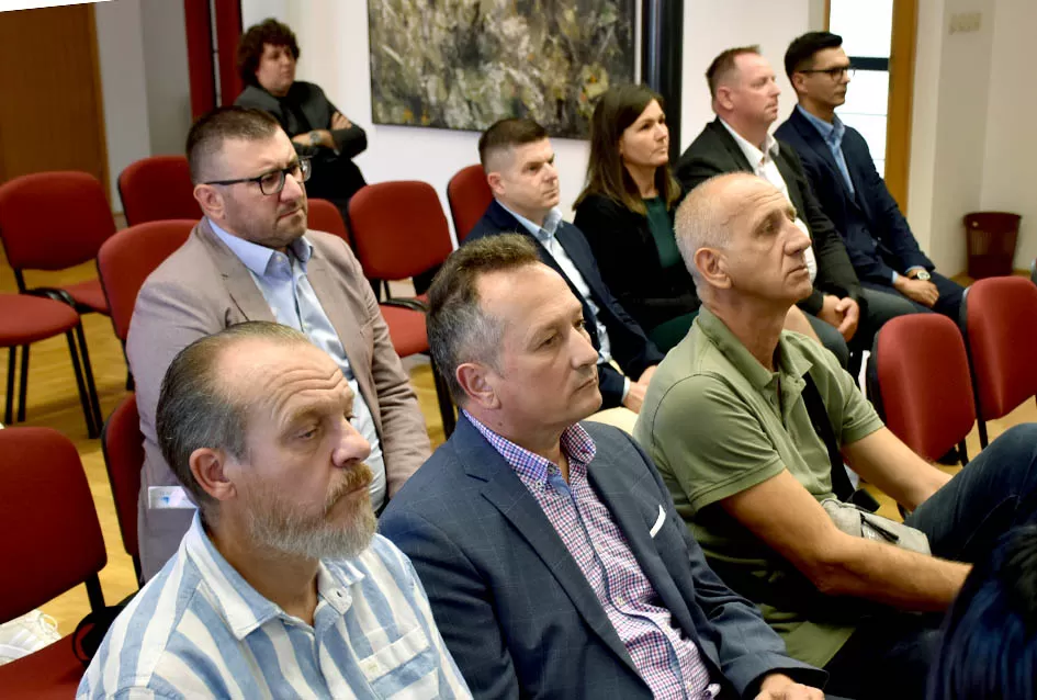 GOSPODARSKI USPJEH: Zlatne kune dobile tvrtke Lipik glas, Usluga i Legac partner