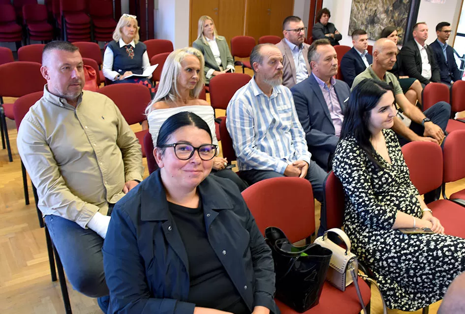 GOSPODARSKI USPJEH: Zlatne kune dobile tvrtke Lipik glas, Usluga i Legac partner
