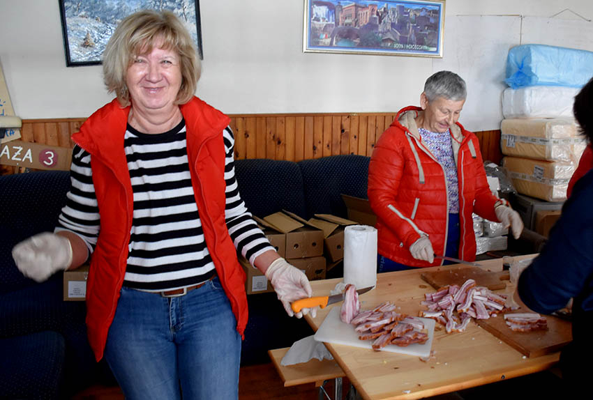 Pripremili 55 kilograma slanine i desetine kilograma čvaraka, švargla i sira [ FOTO]