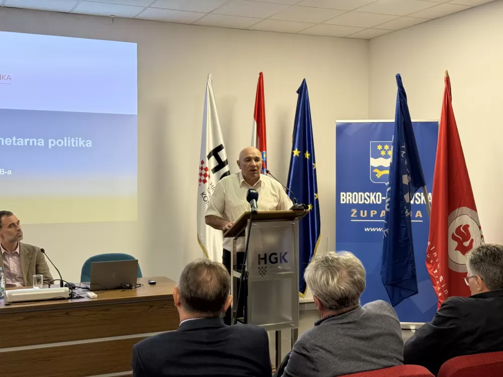 Održana tribina o inflaciji, plaćama i socijalnom dijalogu u Slavonskom Brodu