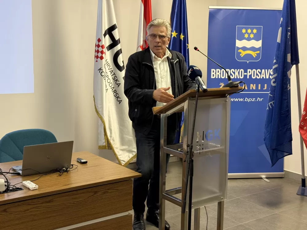 Održana tribina o inflaciji, plaćama i socijalnom dijalogu u Slavonskom Brodu