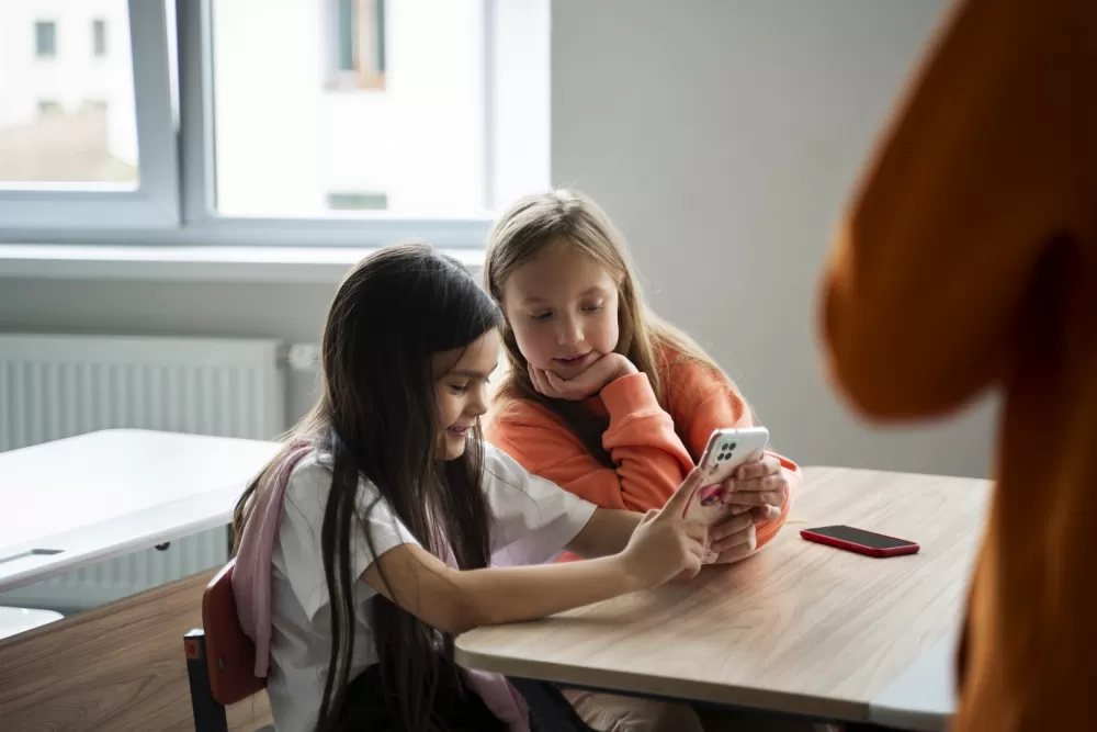 SB Online | Grad Slavonski Brod izdao preporuku o zabrani korištenja mobitela u osnovnim školama