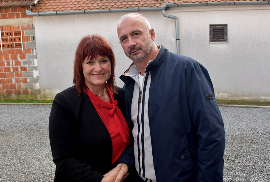 ODRŽANO TRADICIONALNO MARTINJE KOD OBITELJI TANDARA U KUTJEVU: Ovogodišnji kum Ivica Kovačević, poduzetnik iz Usore