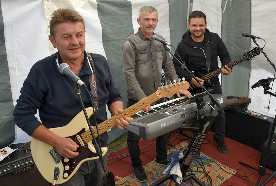 ODRŽANO TRADICIONALNO MARTINJE KOD OBITELJI TANDARA U KUTJEVU: Ovogodišnji kum Ivica Kovačević, poduzetnik iz Usore