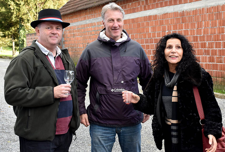 ODRŽANO TRADICIONALNO MARTINJE KOD OBITELJI TANDARA U KUTJEVU: Ovogodišnji kum Ivica Kovačević, poduzetnik iz Usore