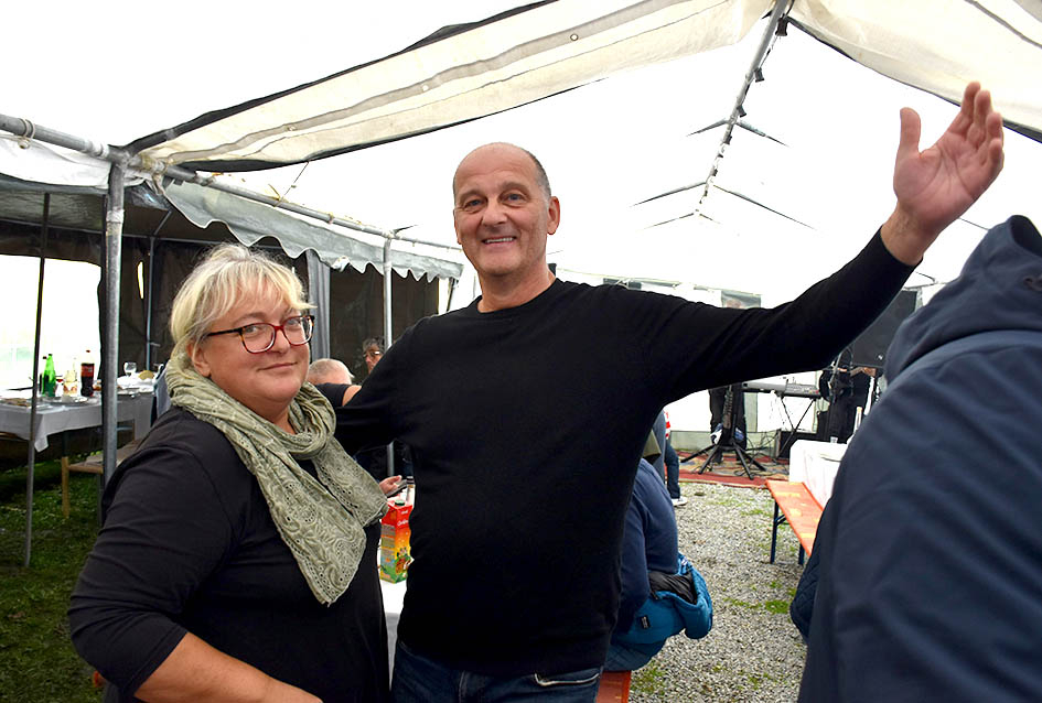 ODRŽANO TRADICIONALNO MARTINJE KOD OBITELJI TANDARA U KUTJEVU: Ovogodišnji kum Ivica Kovačević, poduzetnik iz Usore