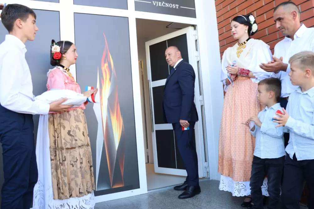 SB Online | Otvorena spomen soba branitelja Općine Nova Kapela: 
