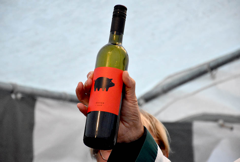 ODRŽANO TRADICIONALNO MARTINJE KOD OBITELJI TANDARA U KUTJEVU: Ovogodišnji kum Ivica Kovačević, poduzetnik iz Usore