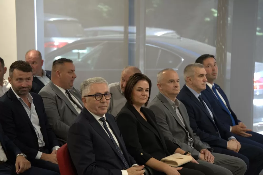 Zlatne kune u ruke najboljih tvrtki CALOR d.o.o. iz Gornje Vrbe, SPIROFLEX d.o.o. iz Ruščice i ĐURI ĐAKOVIĆ MONTAŽI d.o.o. iz Slavonskog Broda.