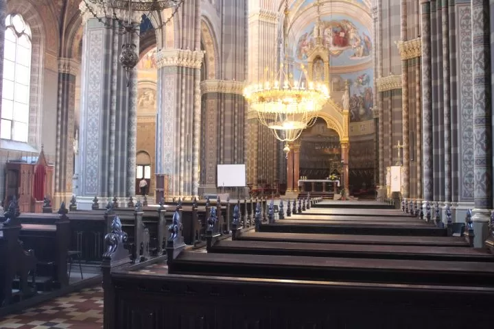 [FOTO] Pleternički umirovljenici prisustvovali  mimohodu na „Vinkovačkim jesenima“ te posjetili Đakovo-srce Slavonije 