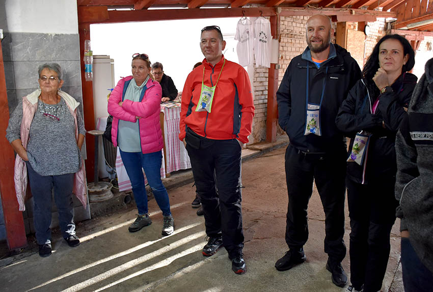 Martinjski kumovi obitelji Krsnik iz Kutjeva Iva iz Boke Kotorske i Petar iz Bačke Palanke