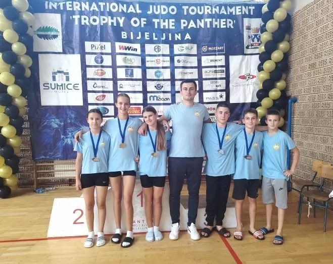 Požega.eu | ČAGLINSKI JUDO KLUB „SLAVONAC“: Uspješan nastup u Bijeljini-osvojili čak šest medalja