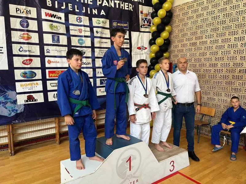 ČAGLINSKI JUDO KLUB „SLAVONAC“: Uspješan nastup u Bijeljini-osvojili čak šest medalja